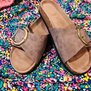 Tilly Buckle Thick Sole Slides size 6.5-7